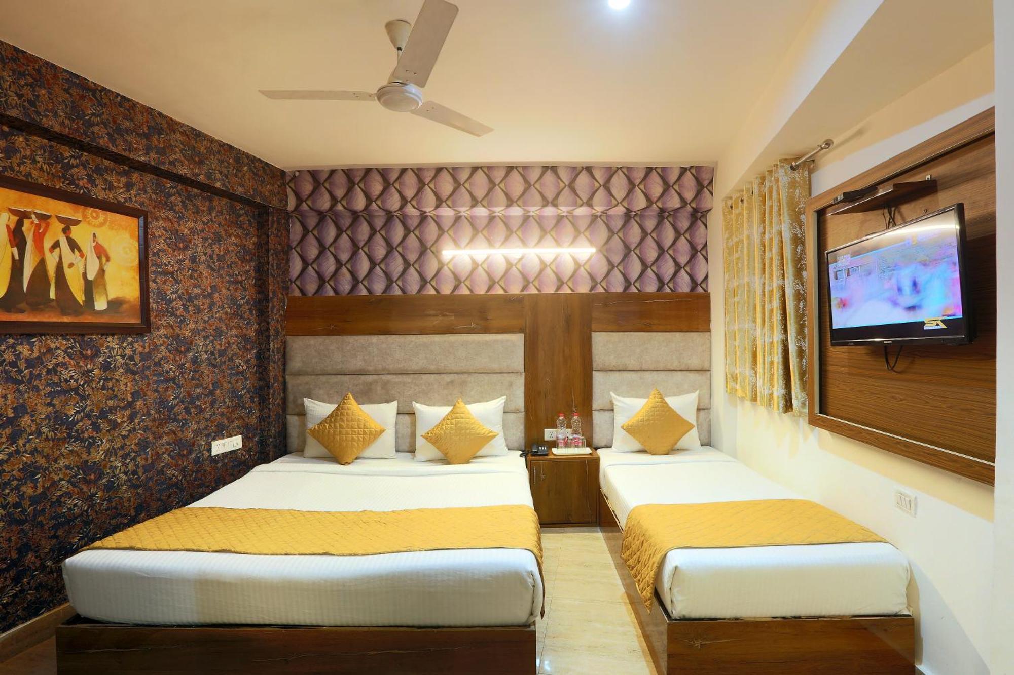 Hotel Ark Wood At Airport New Delhi Buitenkant foto