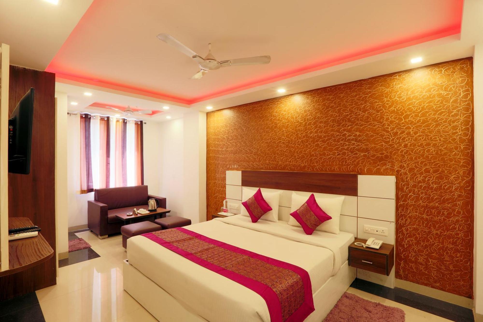 Hotel Ark Wood At Airport New Delhi Buitenkant foto