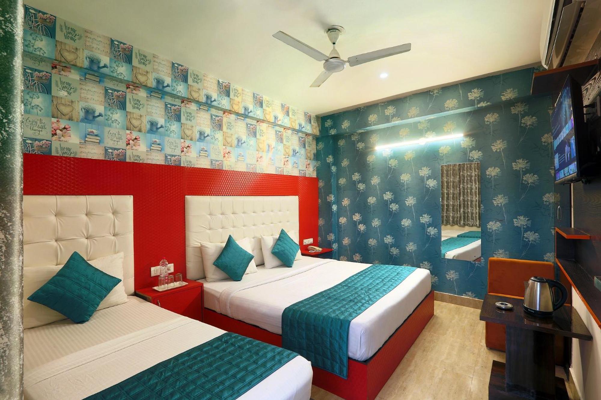 Hotel Ark Wood At Airport New Delhi Buitenkant foto