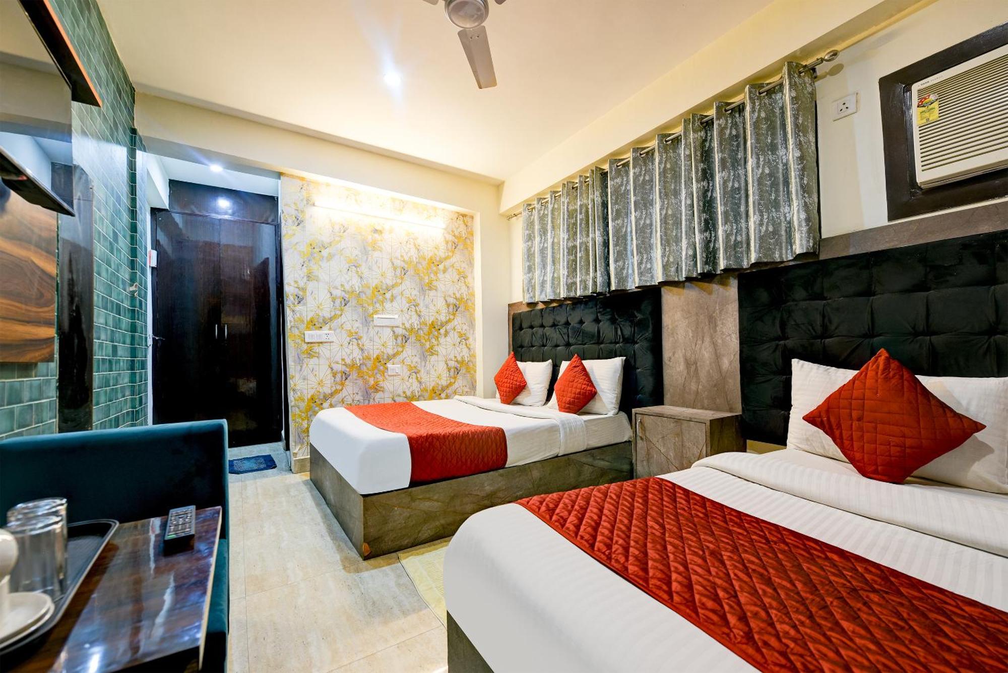 Hotel Ark Wood At Airport New Delhi Buitenkant foto