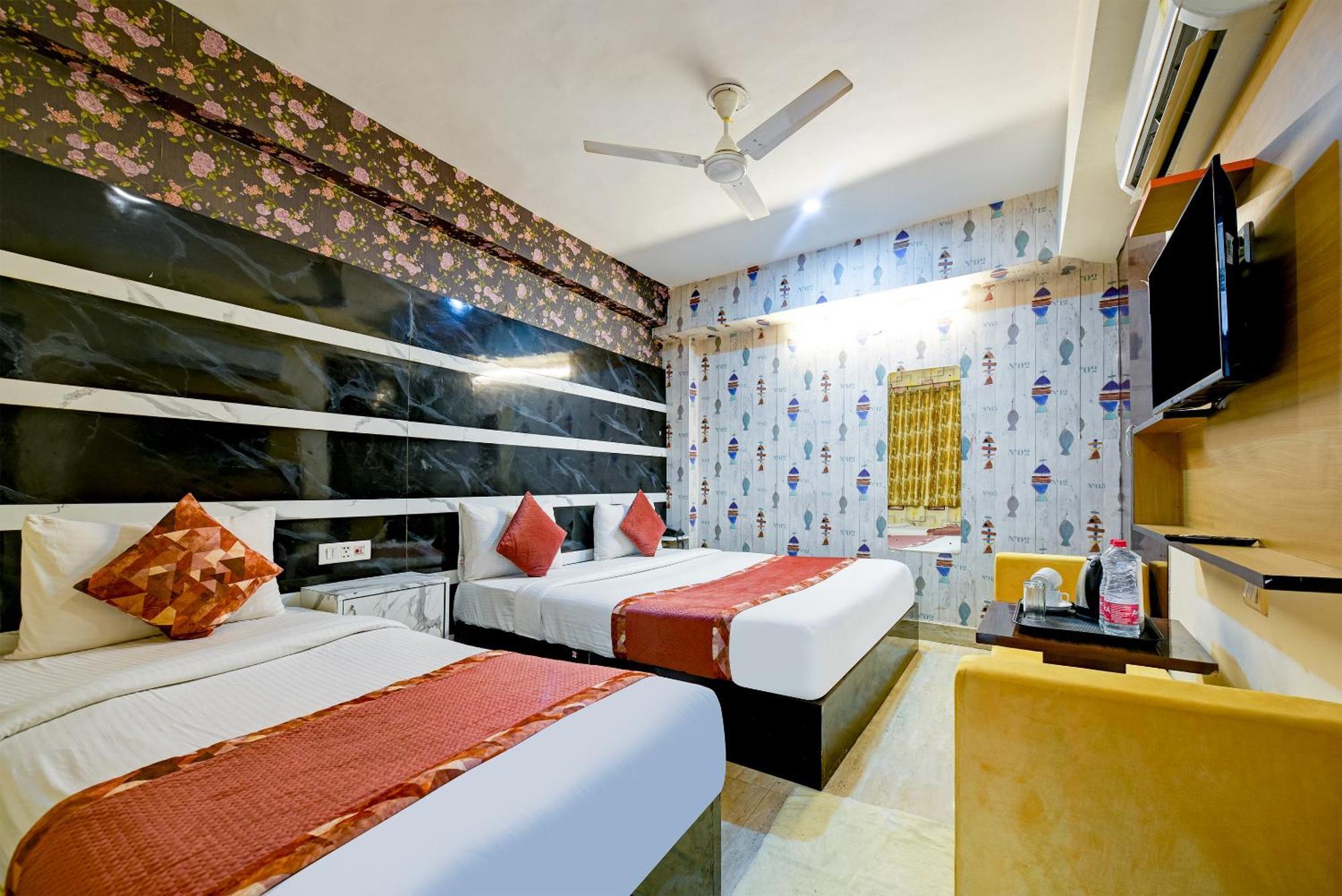 Hotel Ark Wood At Airport New Delhi Buitenkant foto